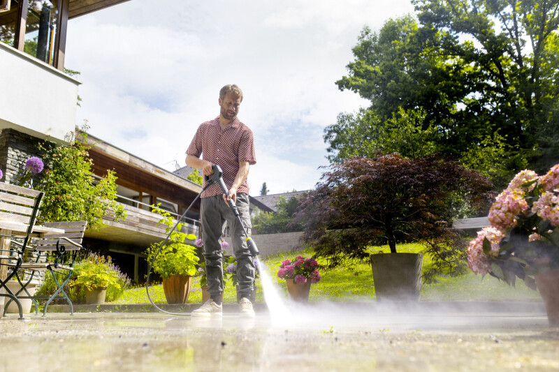 Karcher čistilec K4 Comfort Premium 1.324-750.0