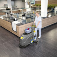 152df90bc01bd060c8bb5c65d8d7d18d Karcher PROFI ribalec BD 43/25C Classic Bp 80Ah Li 1.515-408.0
