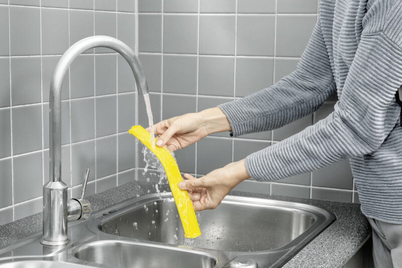Karcher čistilec oken WV 4-4 + baterija + polnilec, 16335400+24430020+24430600