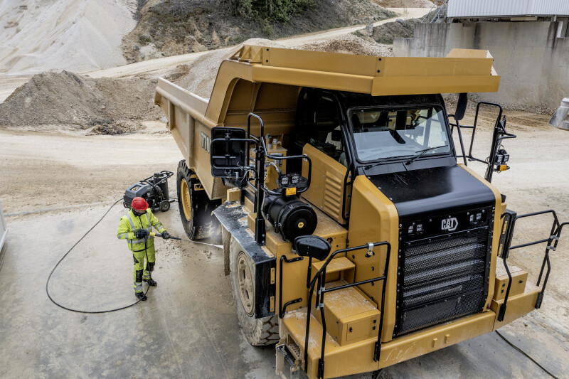 9f59cbb9a79393be6adbb669a513ec2b Karcher PROFI čistilec HDS 18/18-4 Classic, 1.030-915.0