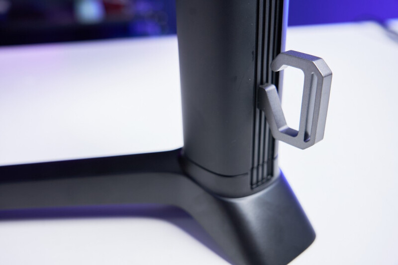 TITAN ARMY monitor QD OLED G49E9R